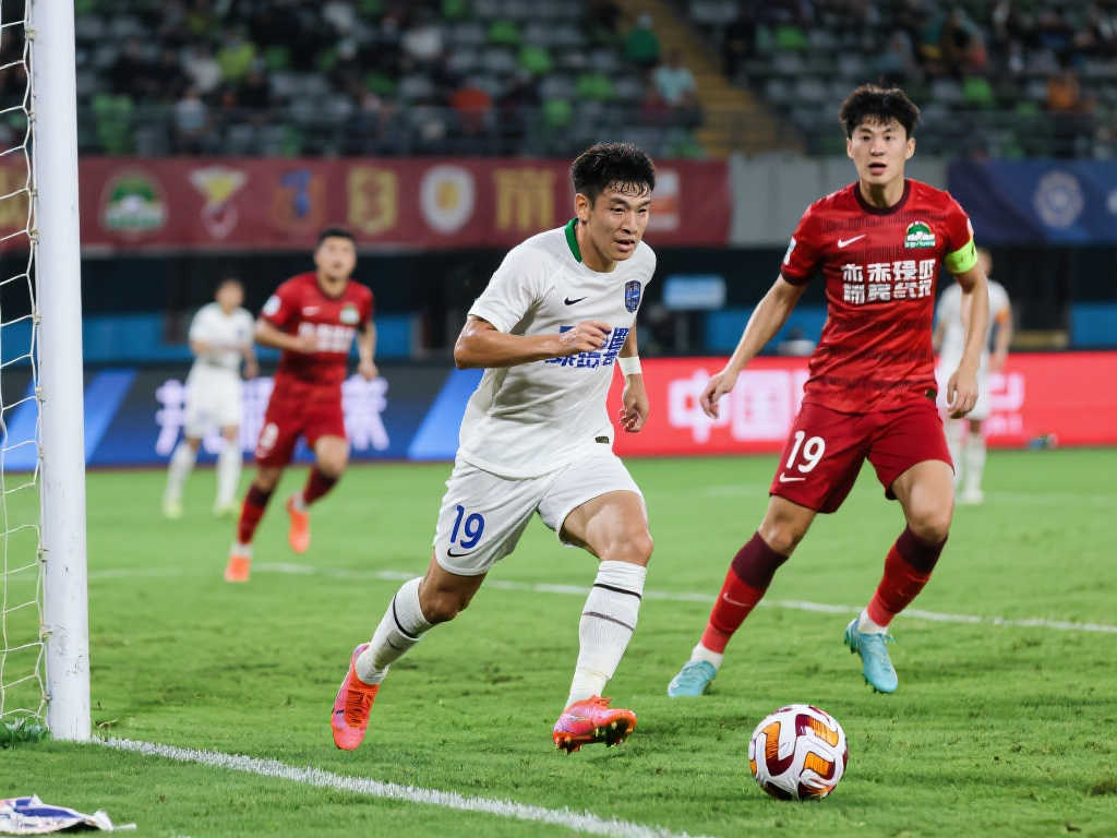 【中超】维塔尔惊天远射图多列三度中框,武汉三镇0-2不敌上海海港 【中超】维塔尔惊天远射图多列三度中框,武汉三镇0-2不敌上海海港